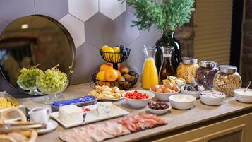 Petit déjeuner buffet compris tous les jours
