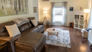 Living area - 1-Bedroom Maltby Home: Perfect for Work & Leisure, Close to Wine Country (Snohomish)