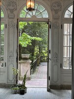 Deluxe Room | Terrace/patio