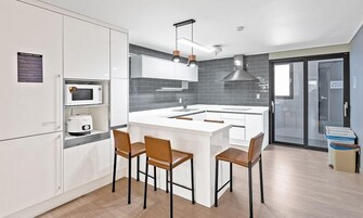 Royal Suite | Free WiFi, bed sheets