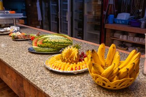 Petit déjeuner buffet compris tous les jours
