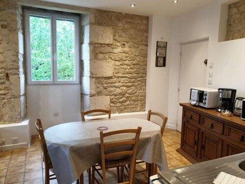 Studio 5 - 3 min du Futuroscope - 1 à 4 Personnes