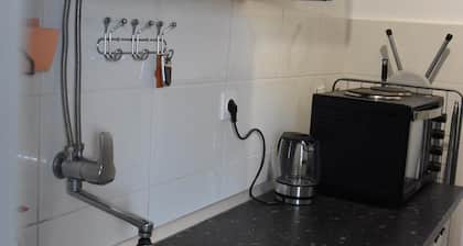 Cozy Apartment near City Center