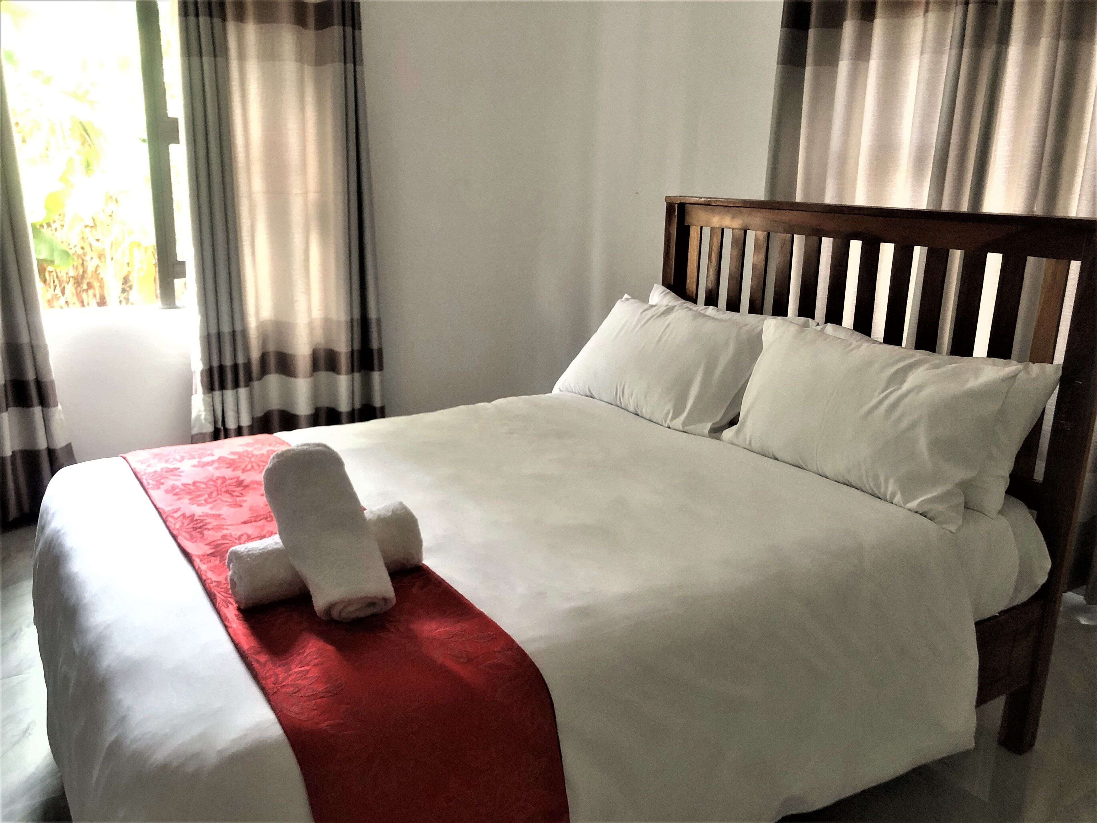 标准双人房 | 埃及棉床单、高档床上用品、羽绒被、加厚床垫