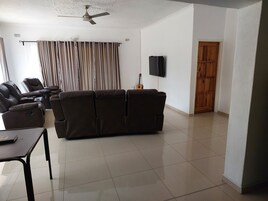 Standard Double Room | Living area