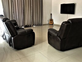 Standard Double Room | Egyptian cotton sheets, premium bedding, down comforters, pillowtop beds