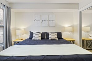 2 bedrooms, desk, free WiFi, bed sheets