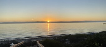 Seaside Serenity: The Ultimate Golf & Beach Escape