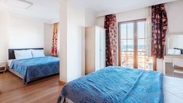 Family Quadruple Room, Sea View