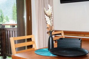 Dining - Regina 8 (Alleghe)