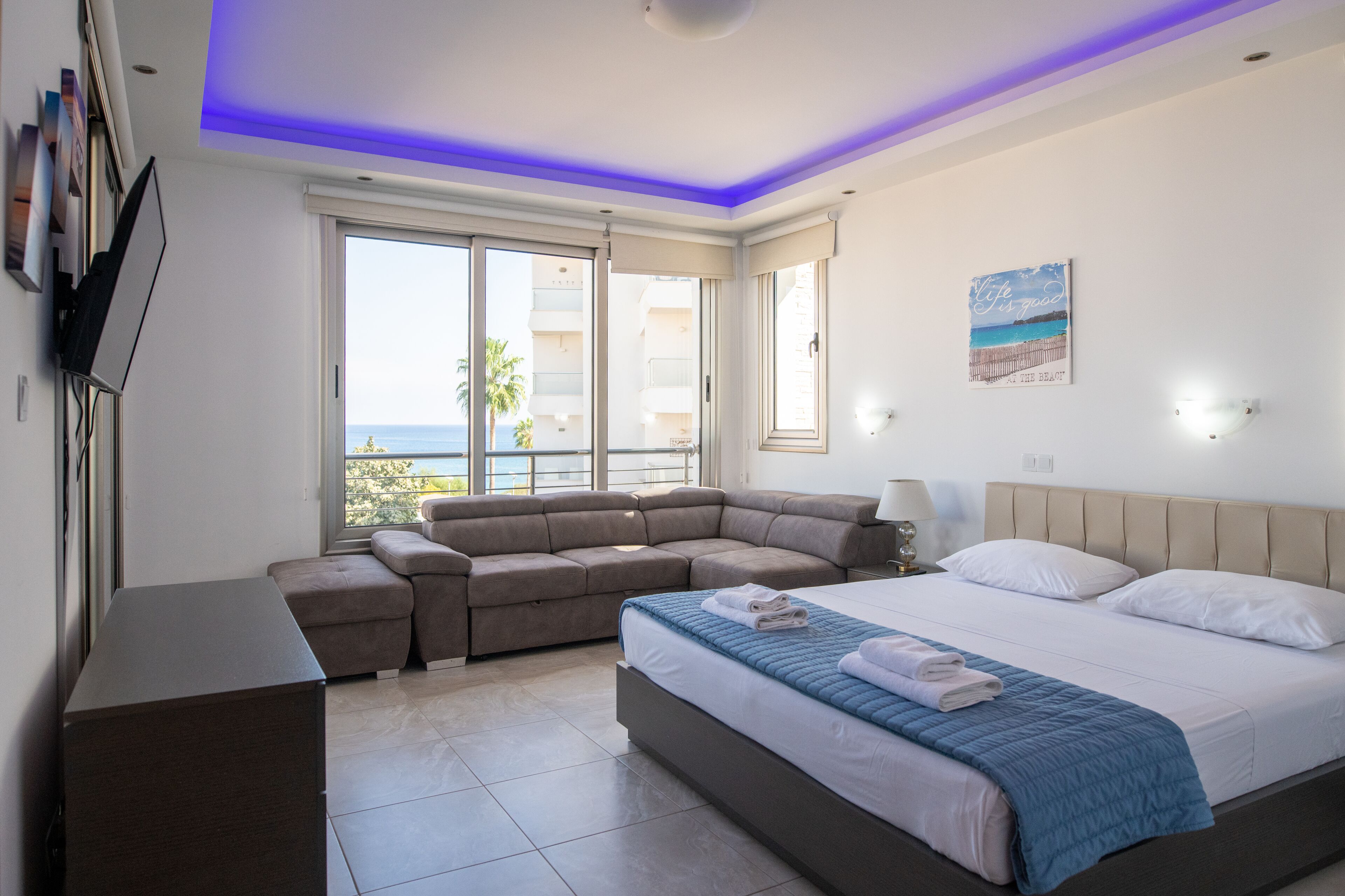 7 dormitorios, tabla de planchar con plancha, wifi y ropa de cama