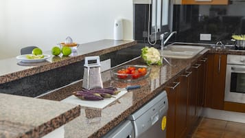 Fridge, microwave, oven, dishwasher