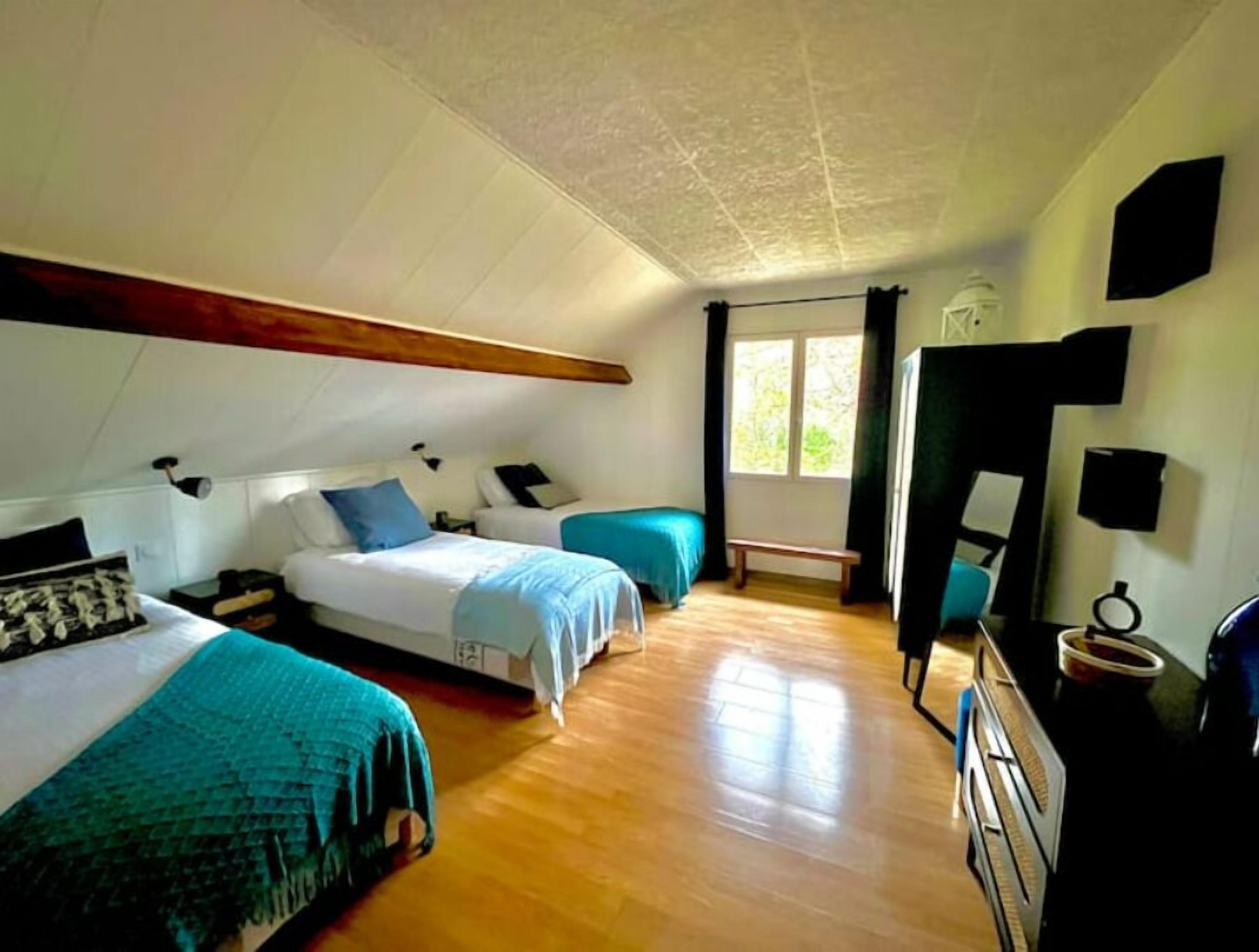 5 多间卧室、熨斗/熨衣板、免费 WiFi、床单