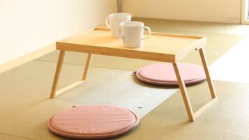 Standard Apartment | Living area | IPod dock