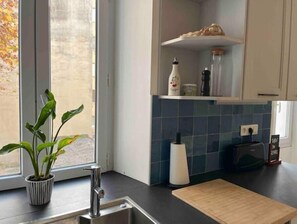 Réfrigérateur, micro-ondes, four, lave-vaisselle