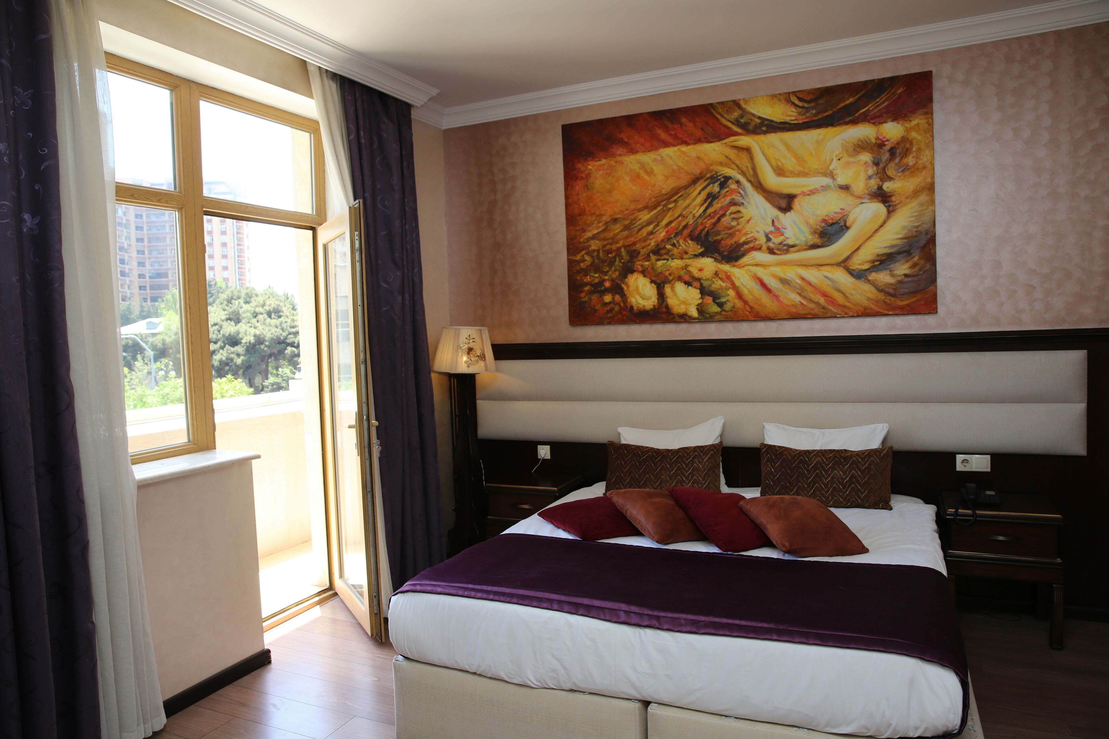 Deluxe Double or Twin Room