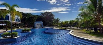 Tropical Paradise at Playa Bonita