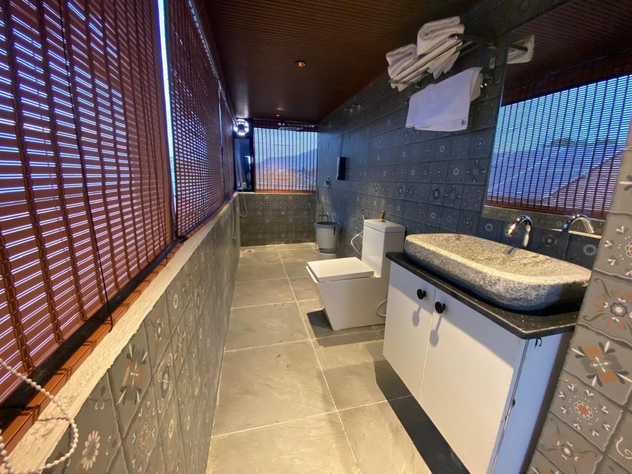 Shower, towels, soap, shampoo