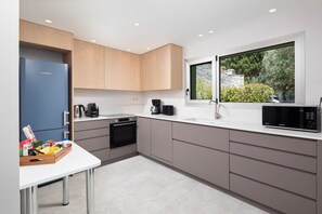 Fridge, microwave, oven, dishwasher