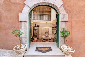 Restauration extérieure