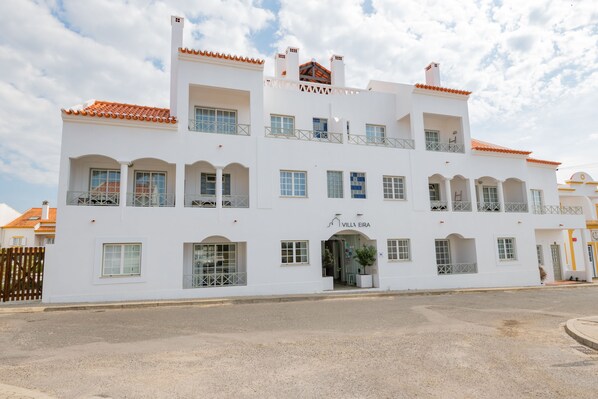 Front of property - Villa Eira (Odemira)