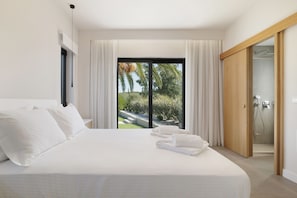 4 bedrooms, in-room safe, iron/ironing board, travel cot