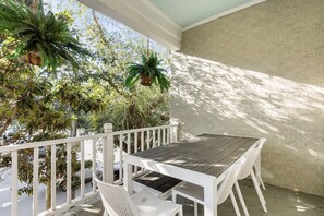 Outdoor dining - The Jessamine | Historic Downtown Gem Near King St (Charleston)
