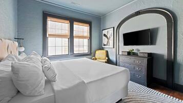 3 bedrooms, iron/ironing board, travel cot, WiFi