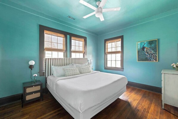 3 chambres, fer et planche à repasser, lit de bébé portatif, Wi-Fi