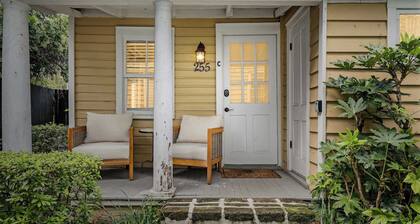 Saint Phillip Charmer | King Studio Bungalow