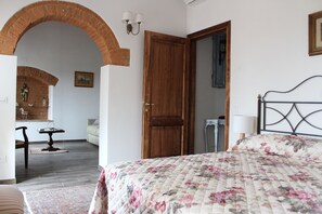 2 soverom, strykejern/-brett, wi-fi (inkludert) og sengetøy