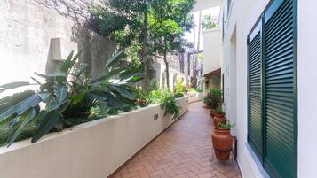 Enceinte de lâhĂ©bergement