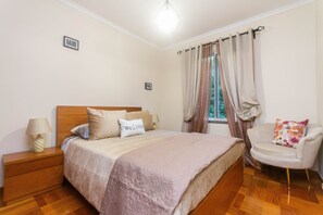 3 Schlafzimmer, Bügeleisen/Bügelbrett, Reisekinderbett, WLAN