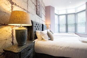 3 bedrooms, iron/ironing board, free WiFi, bed sheets - Your Apartment | Bristol Rowan Tree - No.4 (Bristol)