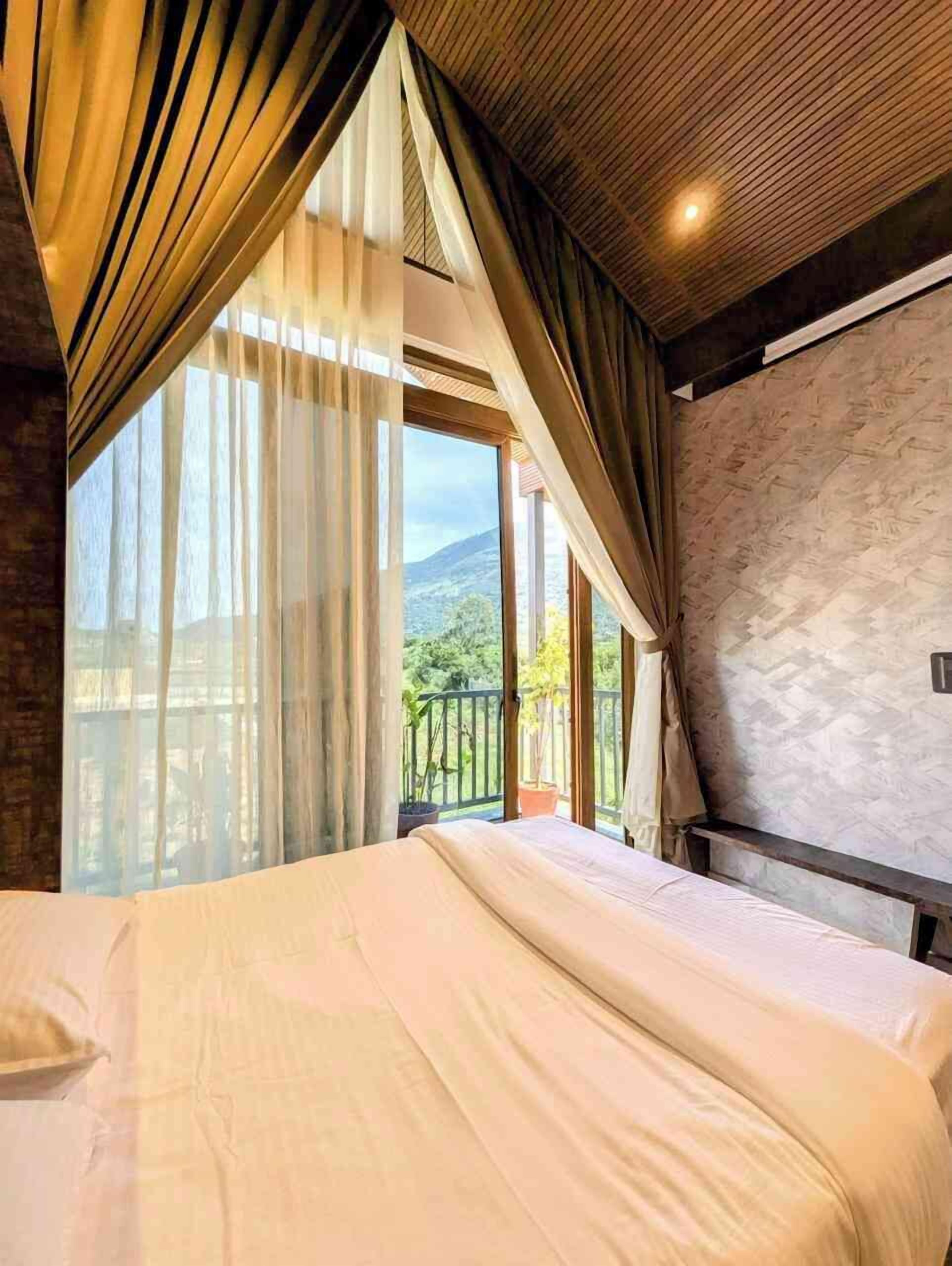 2 quartos, escrivaninha, Wi-Fi de cortesia, roupa de cama