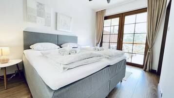 2 chambres, fer et planche à repasser, Wi-Fi, draps fournis