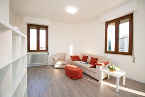 Panoramic Apartment | Living area - All'Antica Pesa (Polpenazze del Garda)