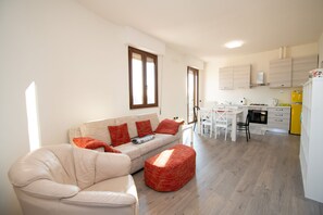 Panoramic Apartment | Living area - All'Antica Pesa (Polpenazze del Garda)