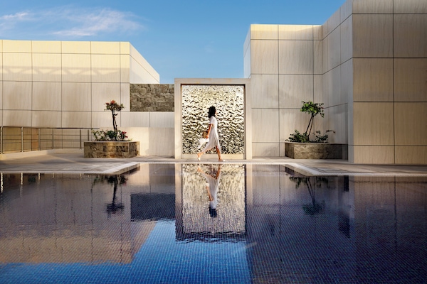 Indoor pool, outdoor pool