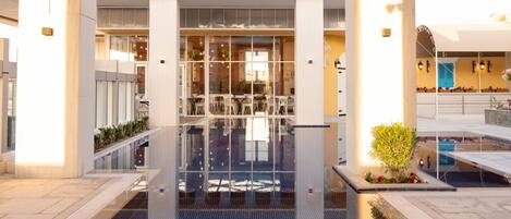 Indoor pool, outdoor pool