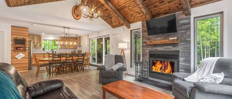 Televisión, chimenea