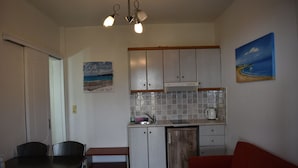 Basic Apartment | Private kitchen - Niriides Apartments (Kefalonia)