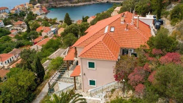 Building design - Niriides Apartments (Kefalonia)