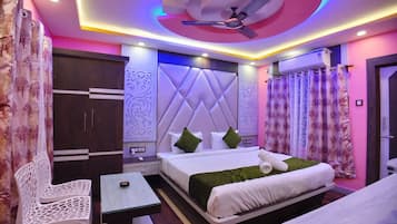 Kamar Double Bisnis | Kedap suara dan seprai linen