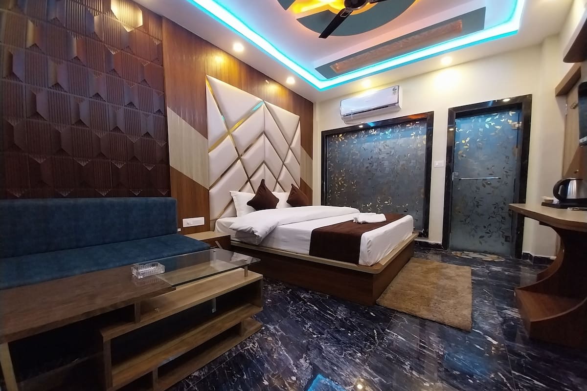 Phòng Premium | Phòng cách âm, bộ trải giường 