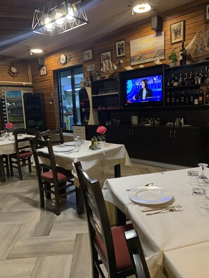 Breakfast area - Hotel Salvadore (Vlorë)