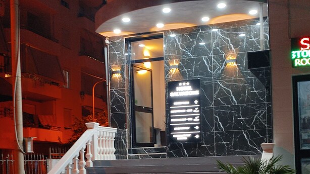 Property entrance - Hotel Salvadore (Vlorë)