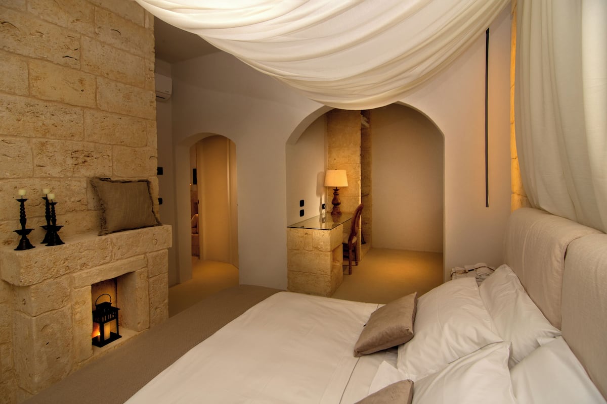1 habitación, minibar y caja de seguridad en la habitación