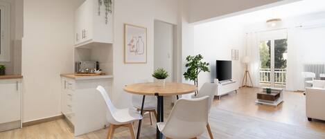 Exclusive Apartment | Dining room