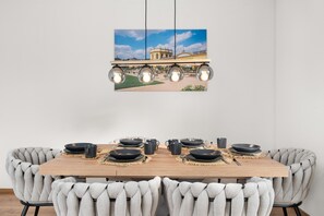 Dining - SoWi: Design Apartment - Garden View & Parking (Kassel)